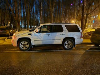 2010 Cadillac Escalade III, белый, 1249000 рублей, вид 4