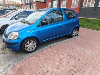 2003 Toyota Yaris I Рестайлинг, синий, 280000 рублей, вид 1