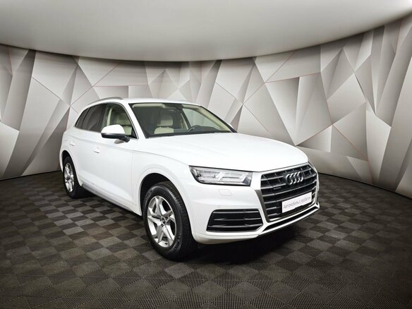2017 Audi Q5 II (FY), белый, 3034000 рублей - вид 2