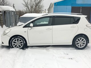 2012 Toyota Verso I Рестайлинг, белый, 1050000 рублей, вид 3