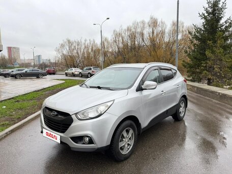2011 Hyundai ix35 I, серебристый, 1080000 рублей, вид 1