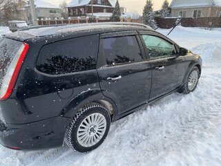 2010 Ford Focus II Рестайлинг, чёрный, 575000 рублей, вид 2