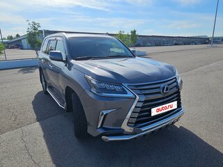 2015 Lexus LX 450d III Рестайлинг 2, серый, 8900000 рублей, вид 3