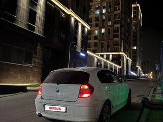 2010 BMW 1 серии 118i I (E81/E82/E87/E88) Рестайлинг, белый, 600000 рублей, вид 1