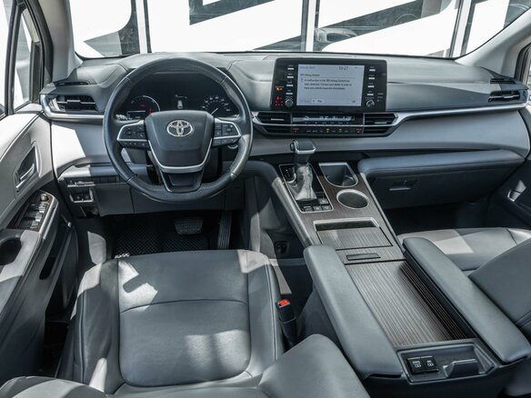 2021 Toyota Sienna IV, зелёный, 3960000 рублей - вид 5