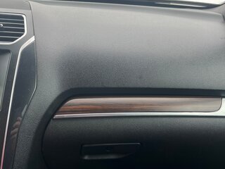 2017 Ford Explorer V Рестайлинг, белый, 2650000 рублей, вид 5