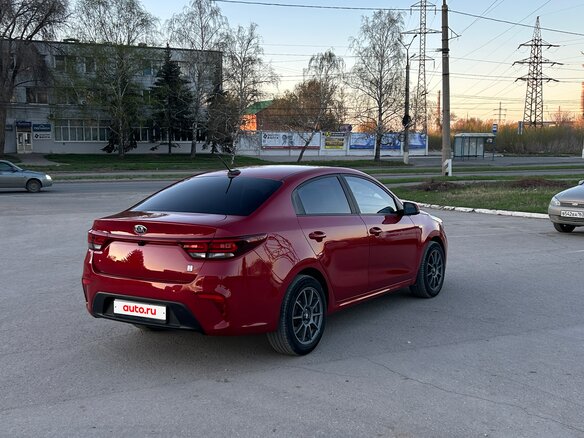 2020 Kia Rio IV, красный, 1190000 рублей - вид 4