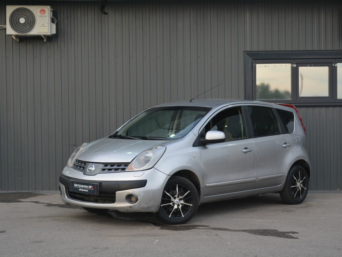 Открыть фотографии: Nissan Note I