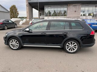 2016 Volkswagen Golf Alltrack VII, чёрный, 1810000 рублей, вид 2