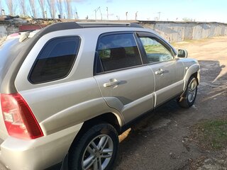 2008 Kia Sportage II Рестайлинг, серебристый, 850000 рублей, вид 3