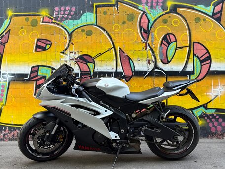 2014 Yamaha YZF-R6, чёрный, 475000 рублей, вид 4