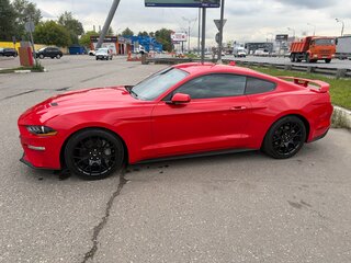 2022 Ford Mustang VI Рестайлинг, красный, 3800000 рублей, вид 2