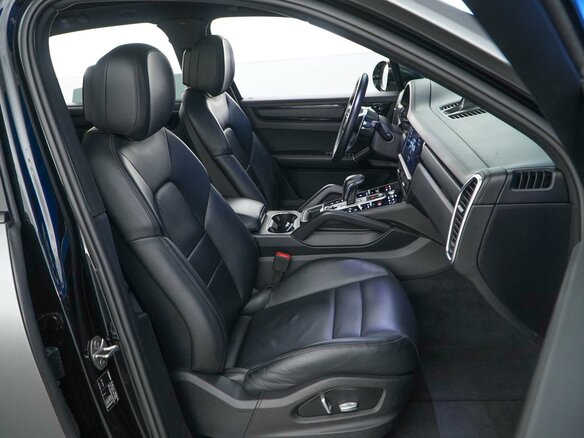 2019 Porsche Cayenne S III, серый, 5447052 рублей - вид 7