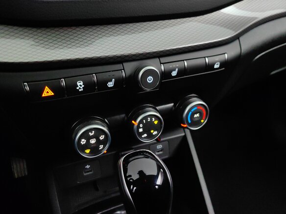 2025 Lada (ВАЗ) Vesta I Рестайлинг (NG), чёрный, 1399000 рублей - вид 14
