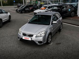 2011 Kia Rio II Рестайлинг, серебристый, 515000 рублей, вид 3