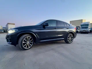 2021 BMW X4 30d II (G02), серый, 5450000 рублей, вид 4