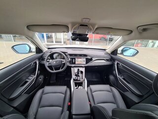 2023 Geely Atlas Pro, серый, 1780000 рублей, вид 4