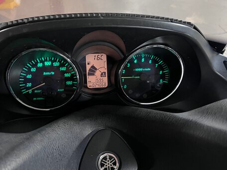 2005 Yamaha Majesty 400, серебристый, 185000 рублей, вид 3