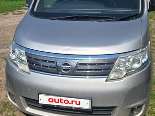 2008 Nissan Serena III (C25), серебристый, 1040000 рублей, вид 2