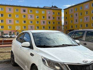 2012 Kia Rio 5-speed III, белый, 590000 рублей, вид 3