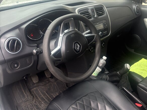 2018 Renault Logan II Рестайлинг, белый, 600000 рублей - вид 4