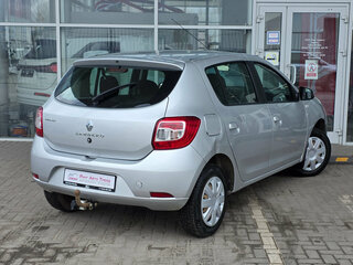 2018 Renault Sandero II, серебристый, 809000 рублей, вид 2