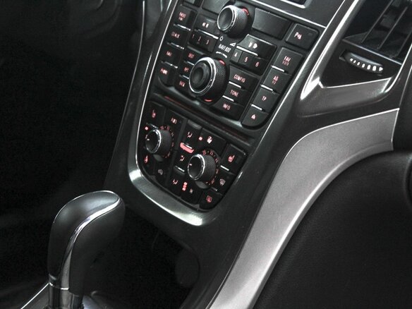 2012 Opel Astra J, красный - вид 10