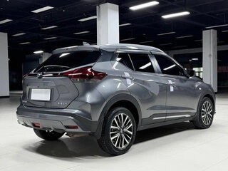 2022 Nissan Kicks I Рестайлинг, серебристый, 1120000 рублей, вид 5