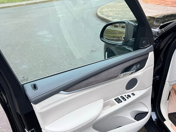 2014 BMW X5 40d III (F15), чёрный, 3100000 рублей - вид 18
