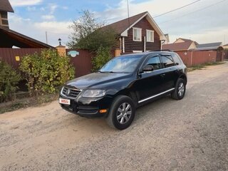 2004 Volkswagen Touareg I, чёрный, 725000 рублей, вид 2