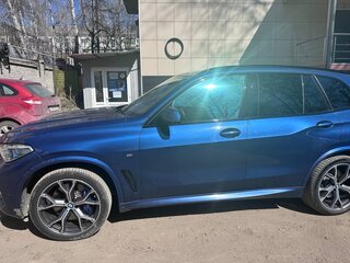 2020 BMW X5 30d IV (G05/G18), синий, 5500000 рублей, вид 3