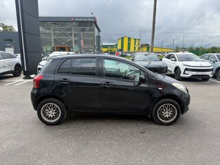 2006 Toyota Yaris Multimode II, чёрный, 375000 рублей, вид 5