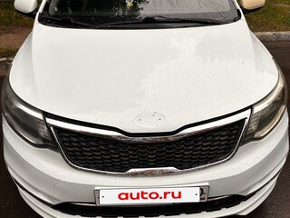 2015 Kia Rio III Рестайлинг, белый, 500000 рублей, вид 1