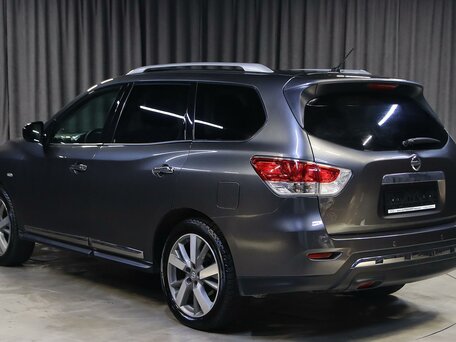 2016 Nissan Pathfinder IV, серый, 1249000 рублей, вид 4