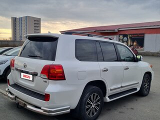 2013 Toyota Land Cruiser 200 Series Рестайлинг 1, белый, 5700000 рублей, вид 4