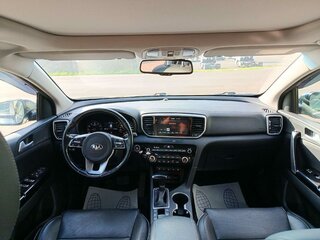 2021 Kia Sportage IV Рестайлинг, чёрный, 2230200 рублей, вид 5
