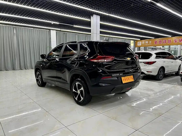 2019 Chevrolet Tracker IV, чёрный - вид 3
