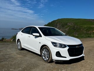 2022 Chevrolet Onix II, белый, 1650000 рублей, вид 3