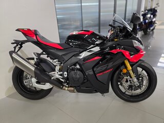 Aprilia RSV4