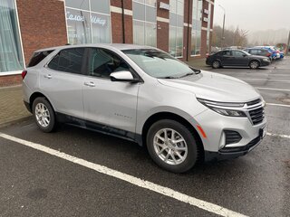 2022 Chevrolet Equinox III Рестайлинг, серебристый, 1560000 рублей, вид 3