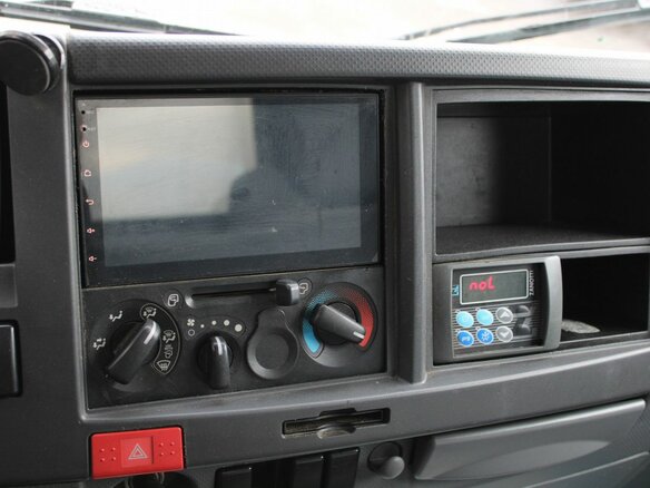 2011 Isuzu Elf (N-series), белый, 725000 рублей - вид 10