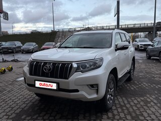 2019 Toyota Land Cruiser Prado 150 Series Рестайлинг 2, белый, 4999000 рублей, вид 2