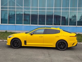 2021 Kia Stinger I Рестайлинг, белый, 3500000 рублей, вид 3