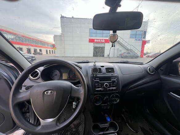 2014 Lada (ВАЗ) Kalina II, серый, 299999 рублей - вид 5