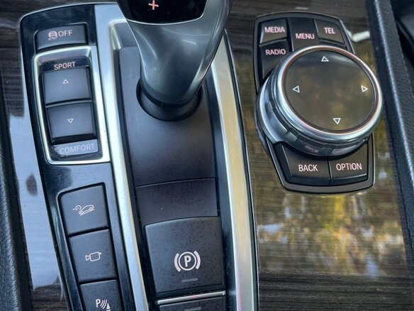 2014 BMW 7 серии Long 740Li xDrive V (F01/F02/F04) Рестайлинг, серый, 2700000 рублей - вид 13