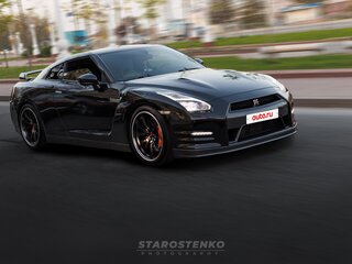 2013 Nissan GT-R I Рестайлинг 2, чёрный, 7000000 рублей, вид 4