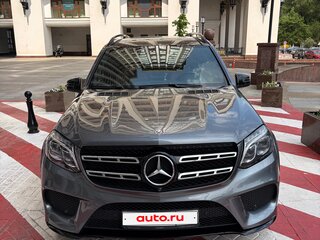 2017 Mercedes-Benz GLS 400 I (X166), серый, 4500000 рублей, вид 2