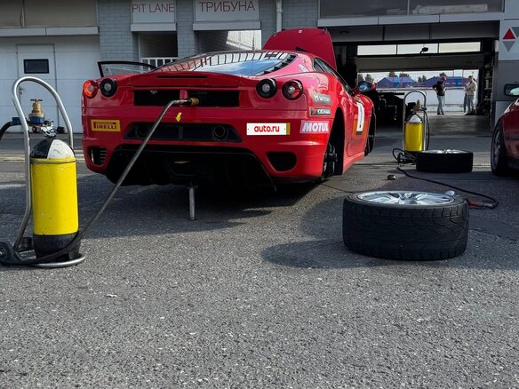 2007 Ferrari F430 Scuderia, красный, 15000000 рублей - вид 3