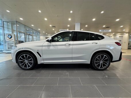 2025 BMW X4 30i II (G02) Рестайлинг, белый, 8400000 рублей, вид 4
