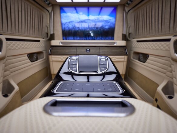 2026 Mercedes-Benz V-Класс Extra Long 300 d экстра длинный III (W447) Рестайлинг 2, чёрный, 37900000 рублей - вид 10
